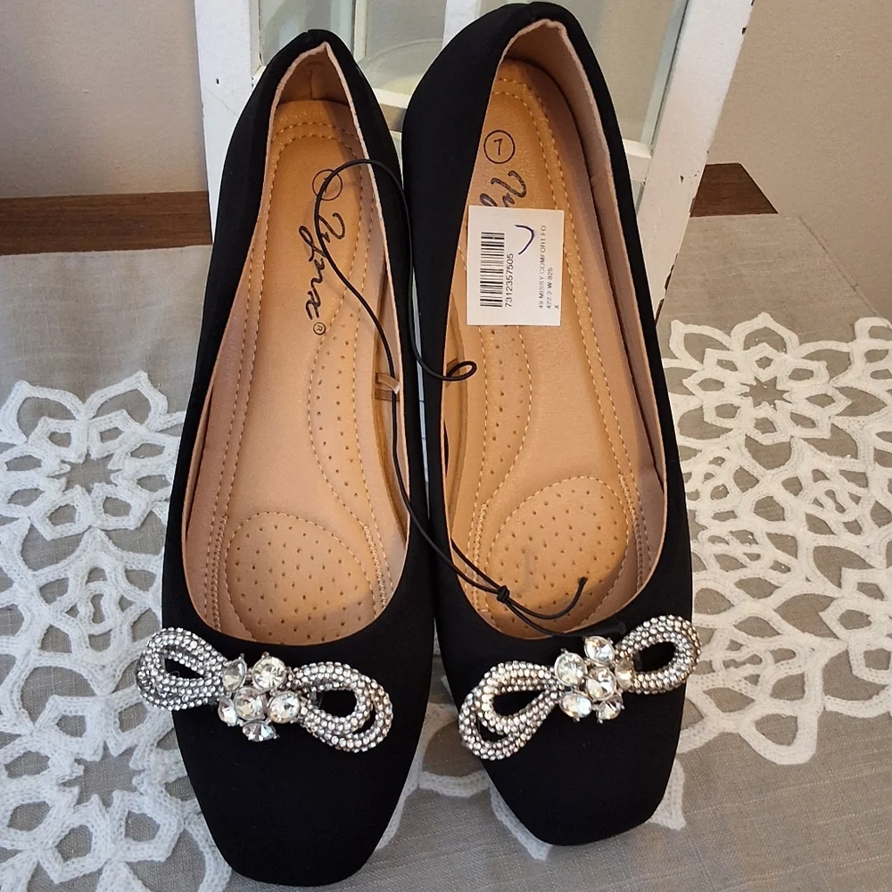 SOLD!!!  Lynx, NWT, 7, Woman's Rhinestone Embellished Dress Shoes - Picture 8 of 8